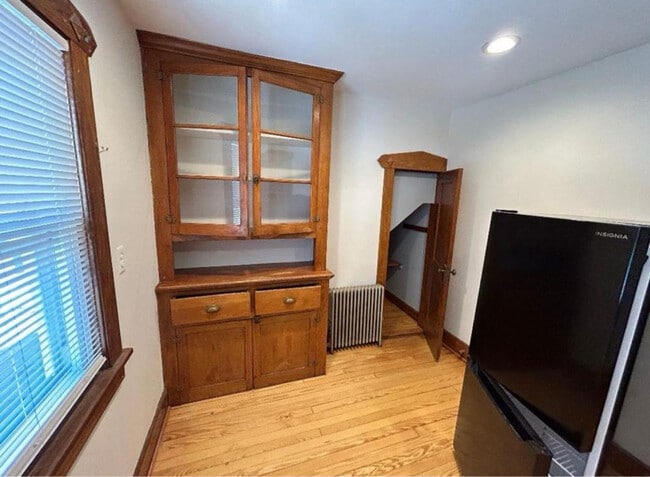 Foto del edificio - 256 E 7th St