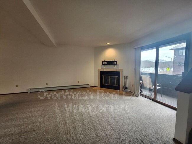 Foto del edificio - 1932 Beaver Pl