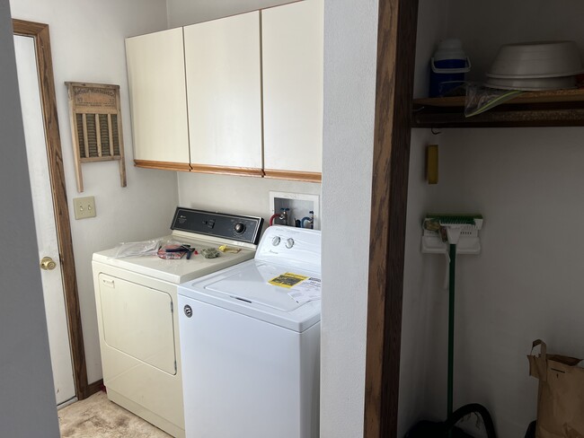 Foto del edificio - 5317 Buttke Ln