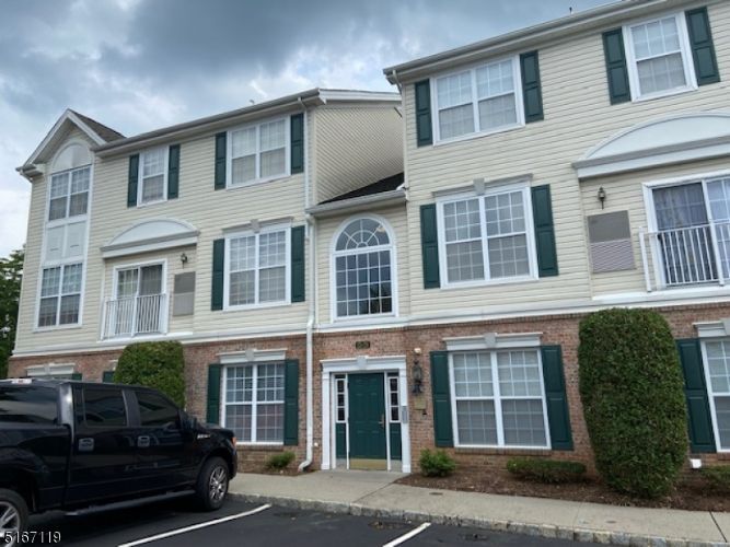 271 Windmill Ct, Phillipsburg, NJ 08865 Condo for Rent in Phillipsburg, NJ