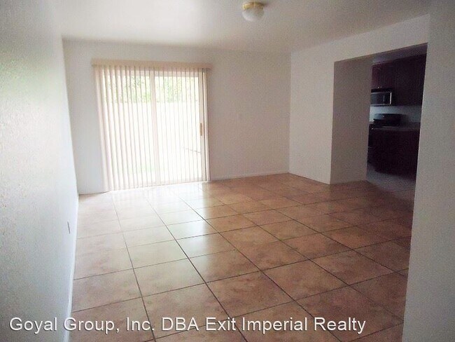 Foto del edificio - 4 br, 2 bath House - 650 N. Imperial Ave. #15