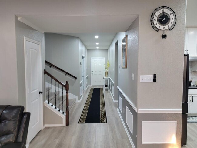 Foto del edificio - 429 Unforgiven Ln