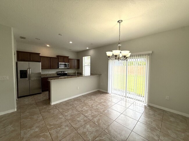 Building Photo - 10769 Savannah Landing Cir