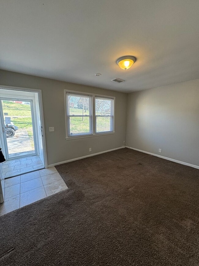 Building Photo - 929 Allen Rd