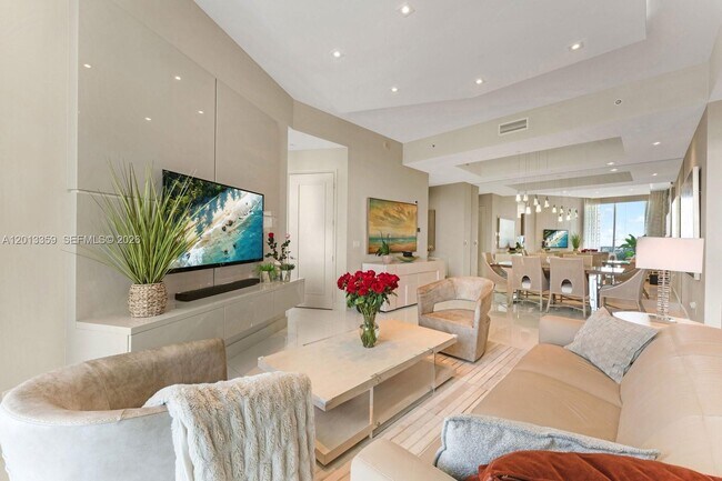 Foto del edificio - 15811 Collins Ave