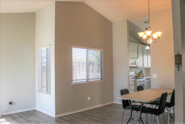 Building Photo - 3219 W Avenue J4