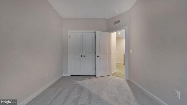 Foto del edificio - 13170 Arches Rd