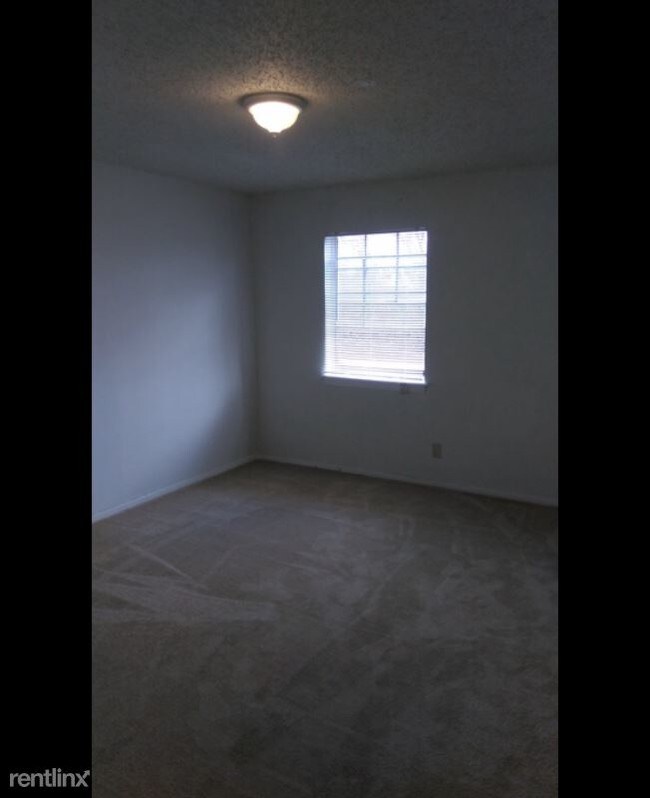 Foto del edificio - 1 br, 1 bath Condo - 6231 Westward St