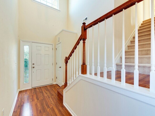 Building Photo - Beautiful home in Planter's Walk