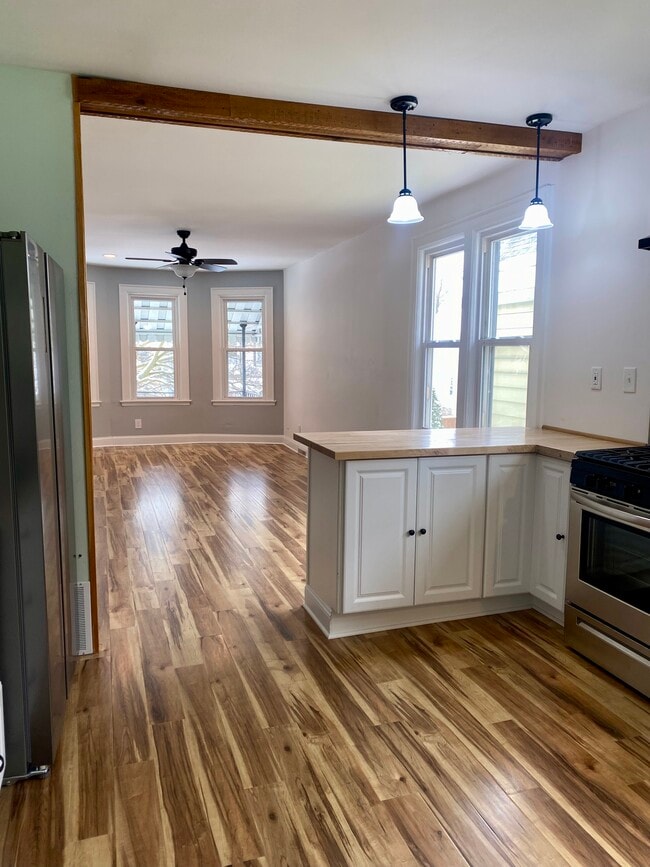 Building Photo - 34 Abbottsford Pl