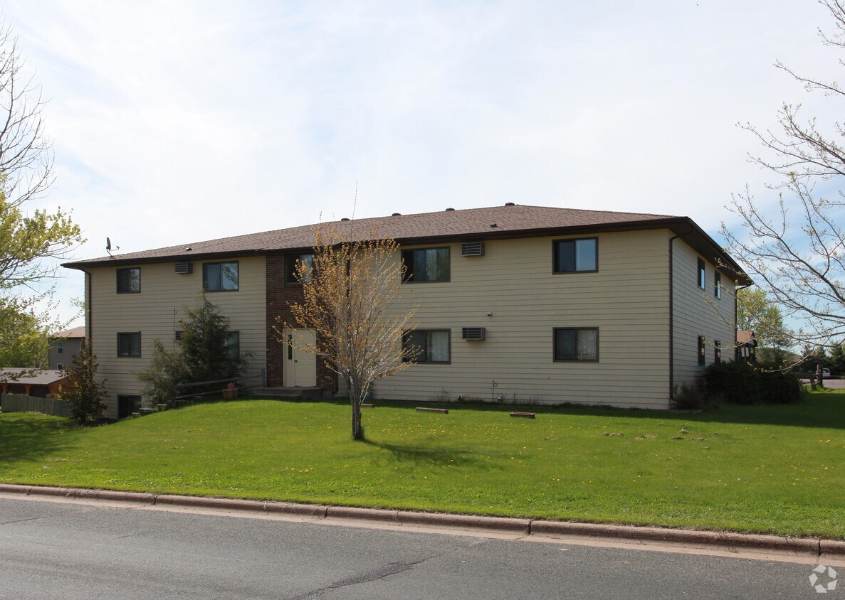 Building Photo - 1601 Aspen Dr