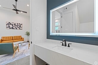 Building Photo - 13842 Bee Flower Ln