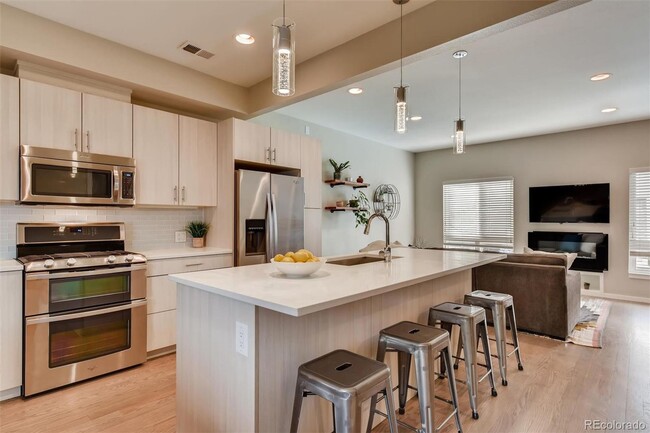 Building Photo - LOCATION LOCATION!! Newly constructed town...