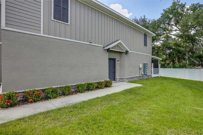 Building Photo - 10996 Brightleaf Ct