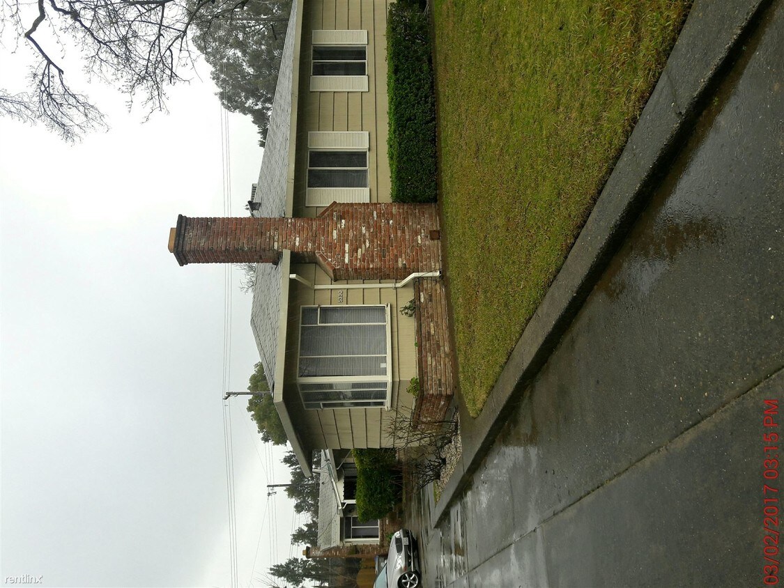 Primary Photo - 5330 Moddison Ave
