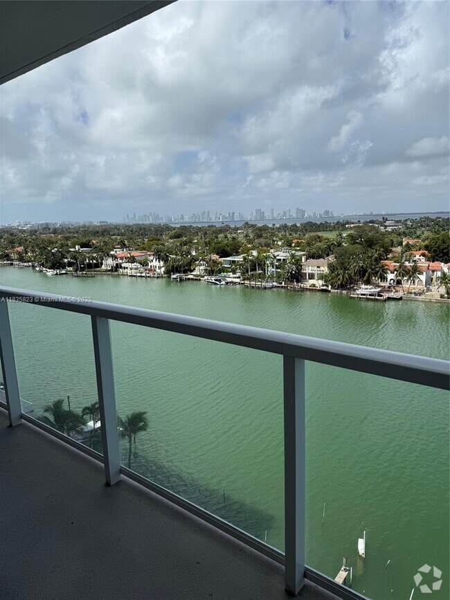 Building Photo - 5750 Collins Ave