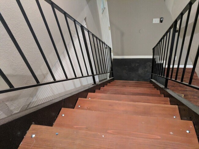 Redwood Floating Stairs - 5626 S Doubloon Ct