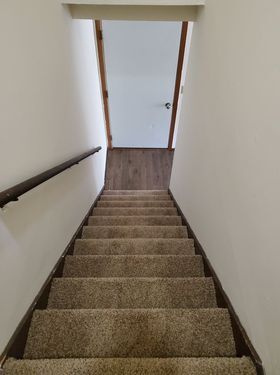 Building Photo - 509 E Monroe Ave