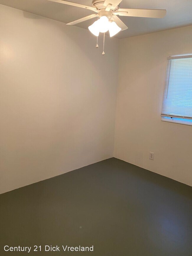 Building Photo - 2 br, 1 bath House - 4801 St Leo Place