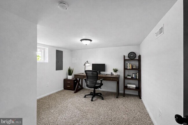 Foto del edificio - 3824 37th Pl