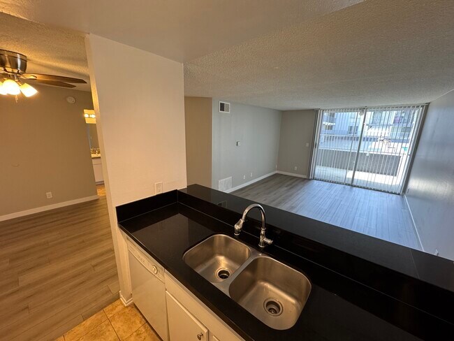 Foto del edificio - Hancock Villa