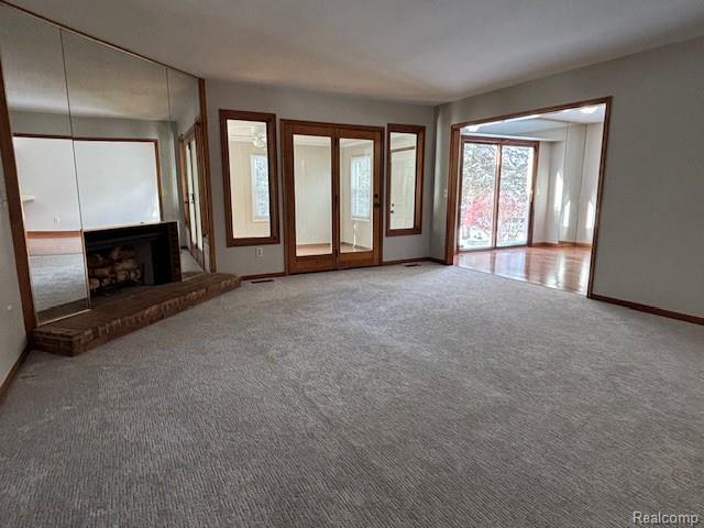 Foto del edificio - 90 Granada Dr