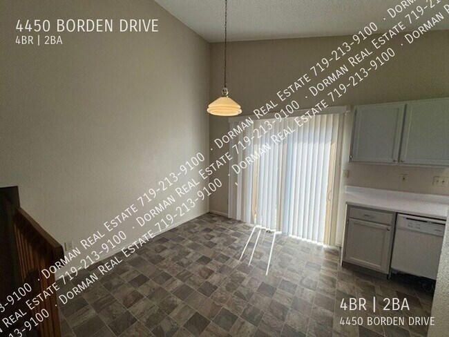 Foto del edificio - 4450 Borden Dr