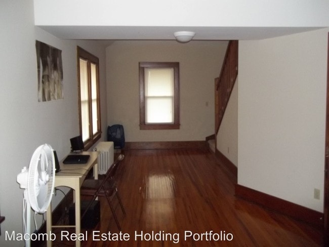 Building Photo - 4 br, 2 bath House - 811 W Adams St