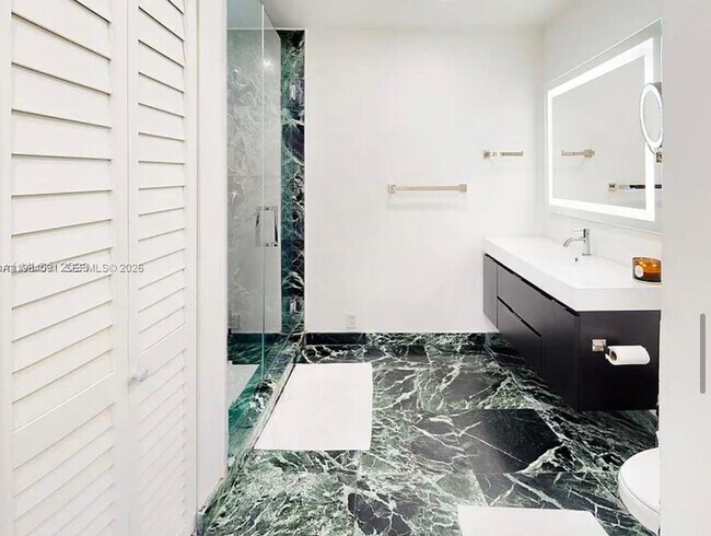 Foto del edificio - 1220 NW 37th Ave