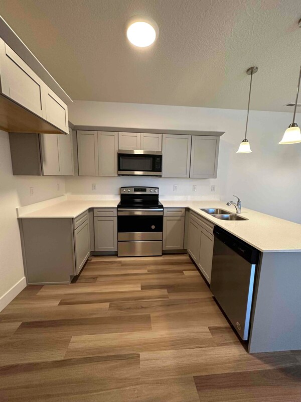 Building Photo - 3375 W 2010 N