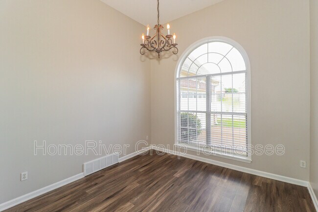 Foto del edificio - 2605 Breezy Ridge Trail