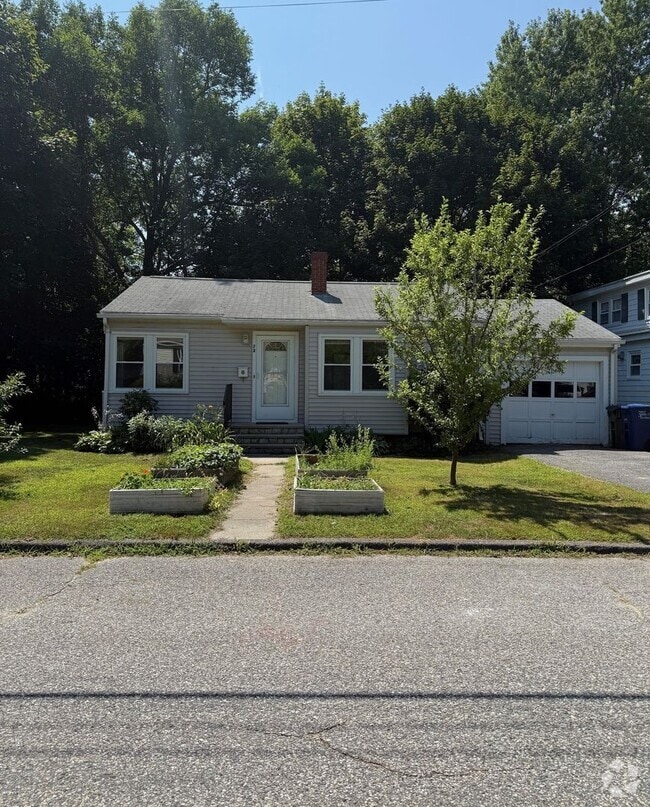 72 Fessenden Ave