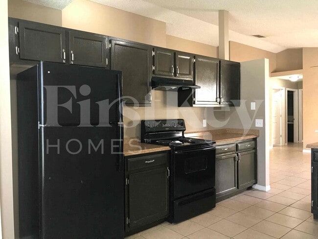 Building Photo - 6524 Viewpoint Ct
