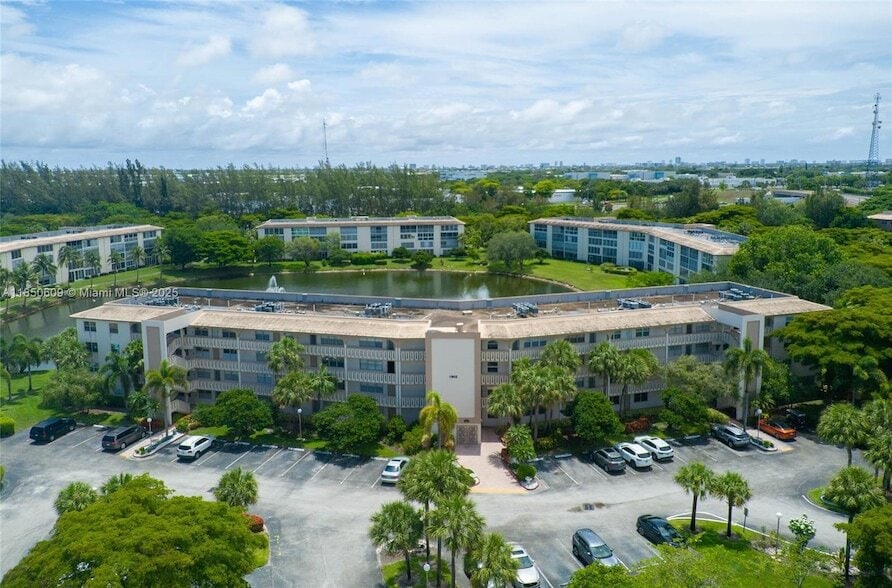 Photo - 1902 Bermuda Cir