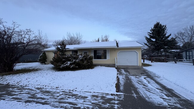 Foto del edificio - 110 N Yellowstone Ave