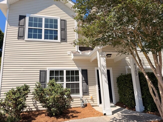 Foto del edificio - Spacious 3BR/3BA AVAILABLE NOW!