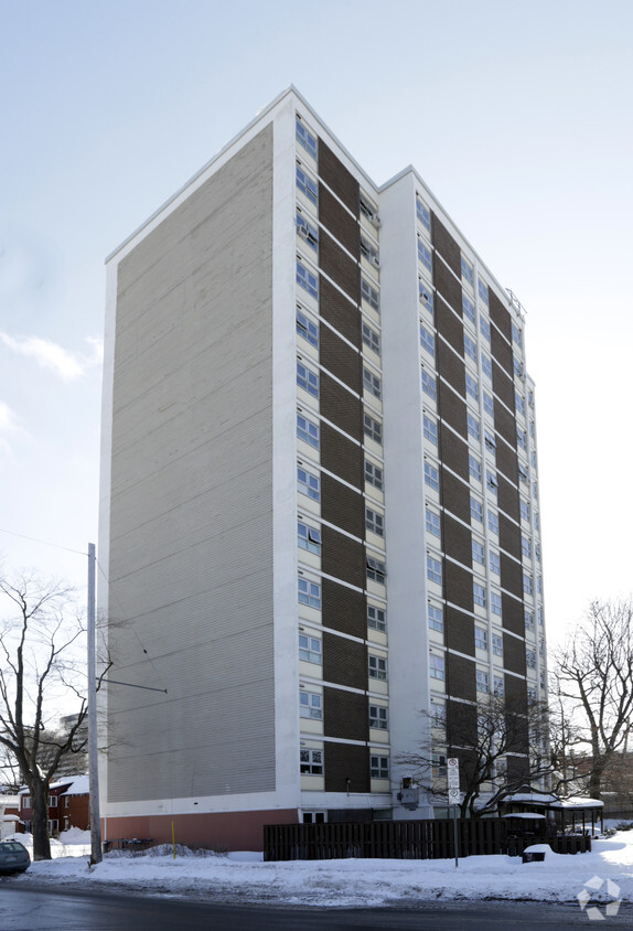 Photo du bâtiment - Brooke Towers
