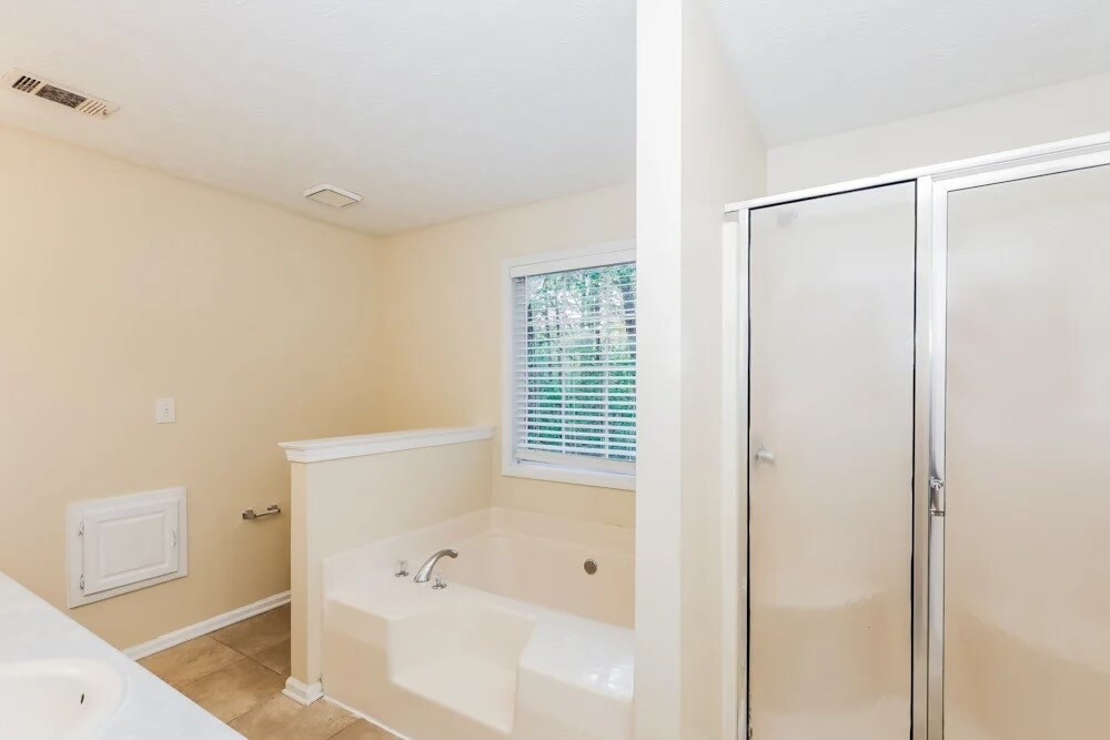 Foto principal - 161 Hayes Cir