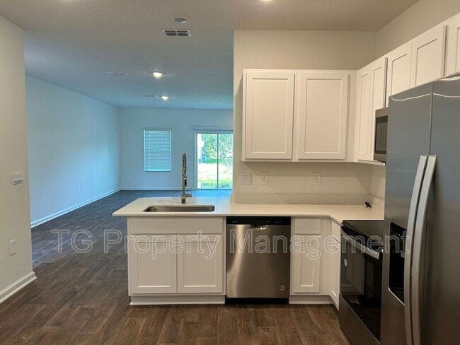 Foto del edificio - 9179 Stony Brk Rd