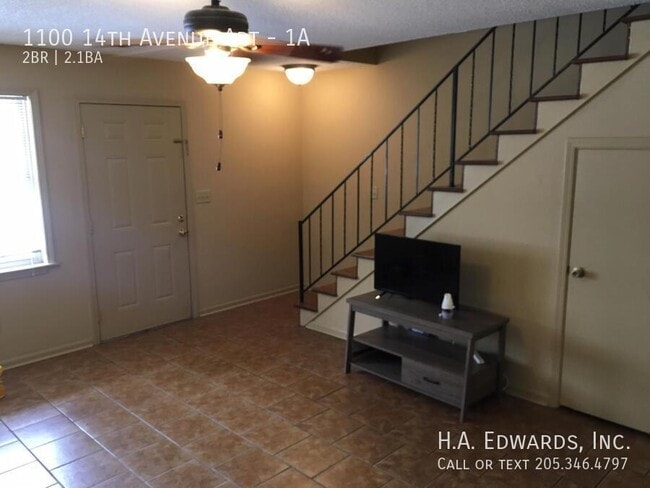 Building Photo - 1100 14th Ave