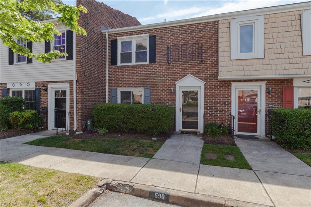 Primary Photo - 590 Tenbee Ln