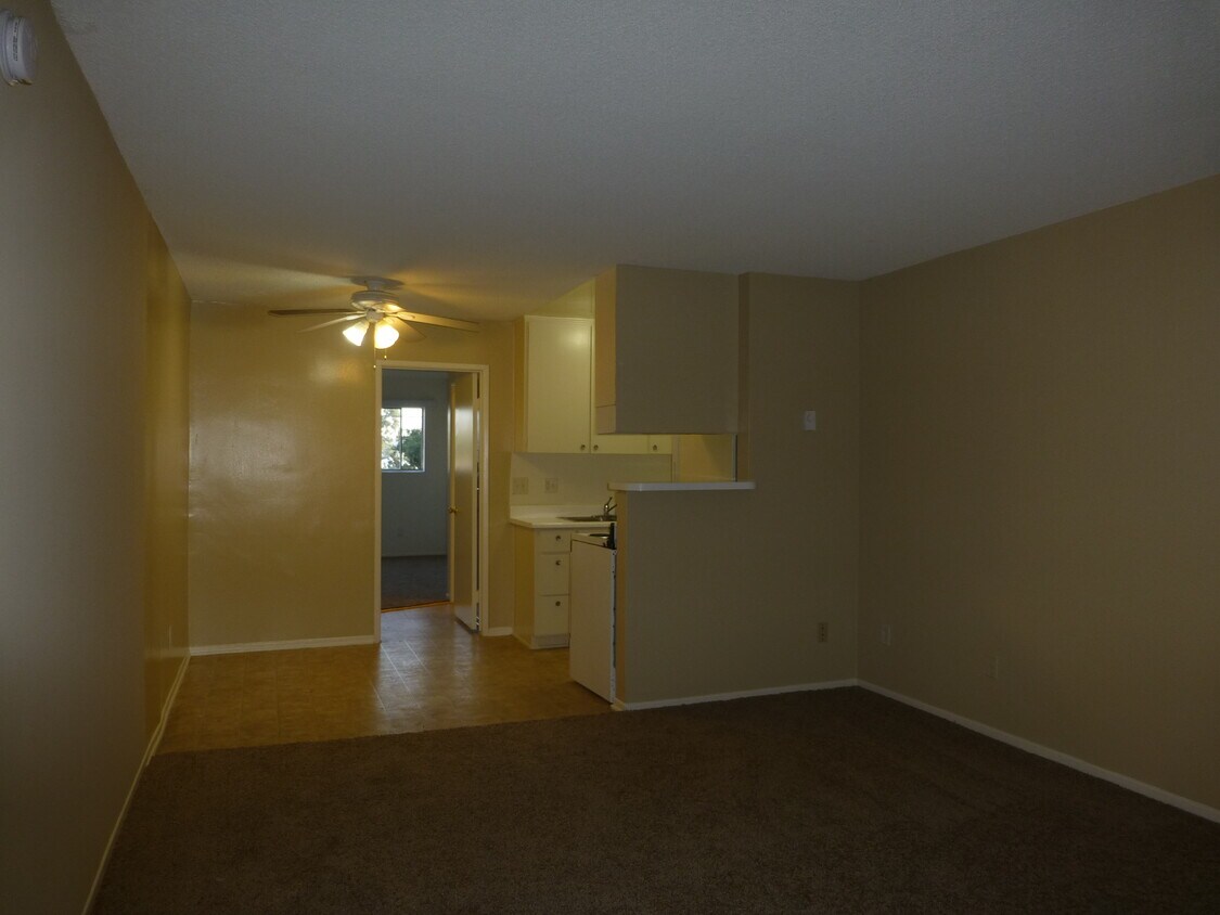 Primary Photo - 12450 Culver Blvd