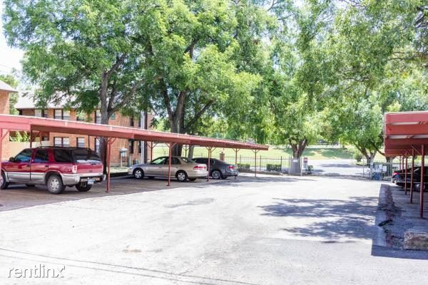 Foto del edificio - 2311 Nicholson Dr