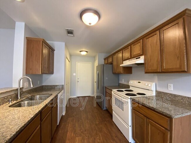 Foto del edificio - 1019 Westbury