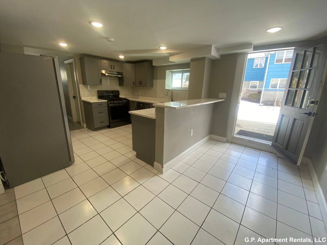 61 Johnny Rd, Revere, MA 02151 Condo for Rent in Revere, MA