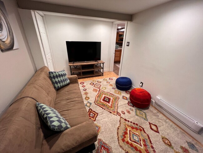 Building Photo - 4644 Alcott St
