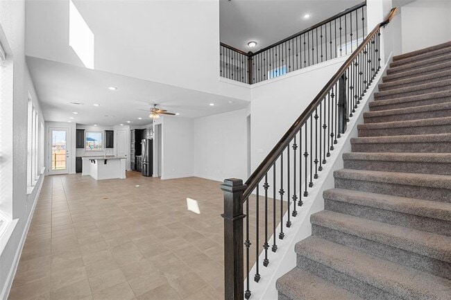 Foto del edificio - 121 Rangel Dr