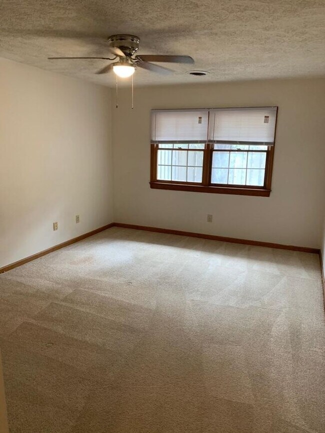 Foto del edificio - 3 Bedroom 2 Bath, $1,450 a month!!
