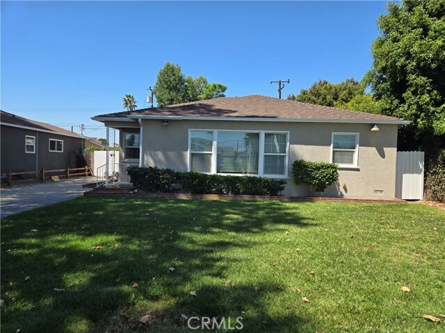 Foto del edificio - 14001 Dunrobin Ave