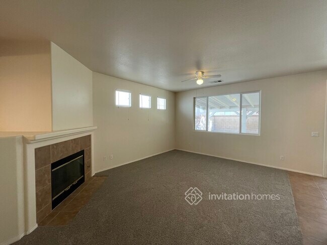 Building Photo - 4552 W Ave J 3